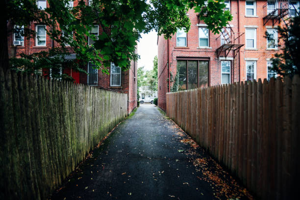 istock Alley - New Haven, Connecticut 1634412847