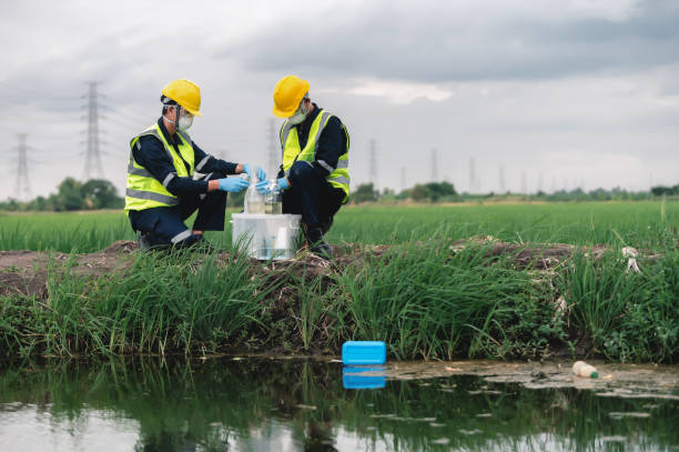 istock Take samples of water contaminated with environmental toxic waste or suspected sources of pollution. 1634746100