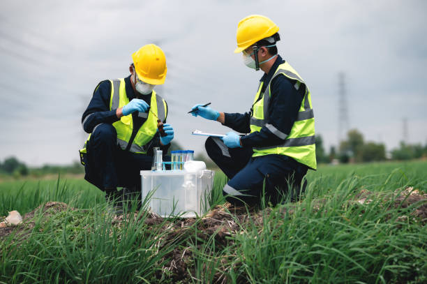 istock Take samples of water contaminated with environmental toxic waste or suspected sources of pollution. 1634746619