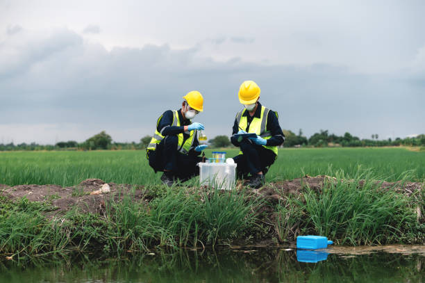 istock Take samples of water contaminated with environmental toxic waste or suspected sources of pollution. 1634746621