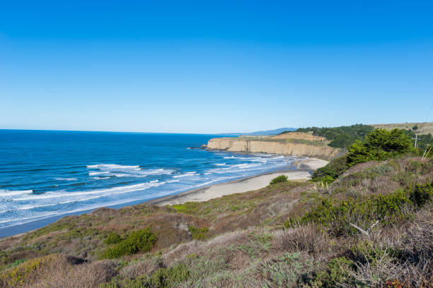 istock highway 1 beach sunshine daylight 1635181364