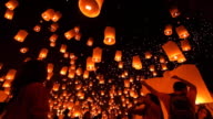 istock Sky Lantern Loi Krathong Traditional Festival. 163519132