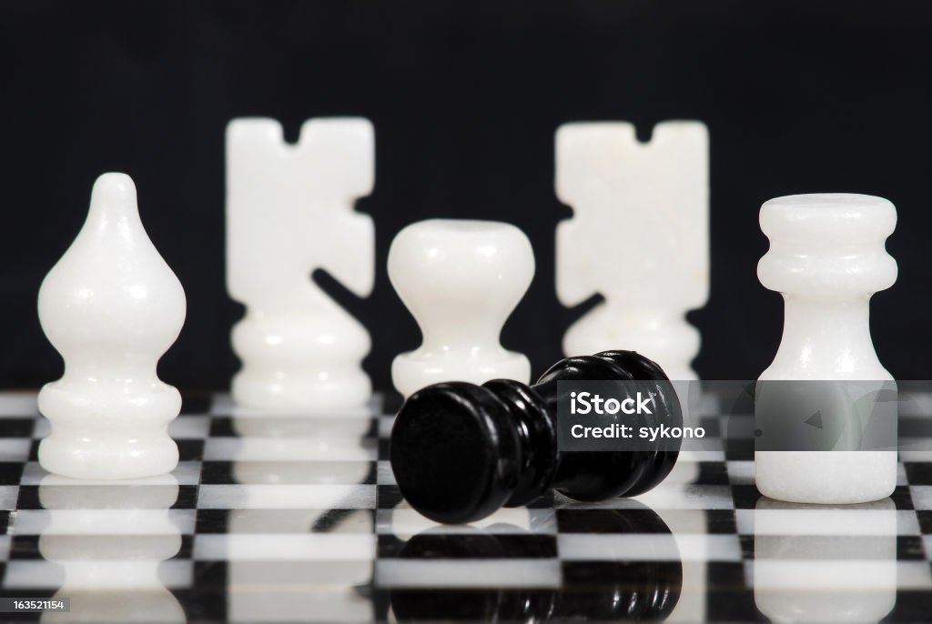 Chess Pieces On Chess Board Stock Illustration - Download Image Now -  Arranging, Bishop - Chess Piece, Challenge - iStock