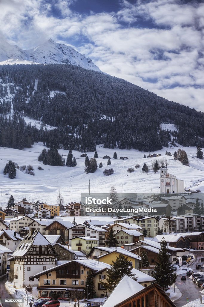 Szwajcarska Kurort narciarski - Zbiór zdjęć royalty-free (Alpy)
