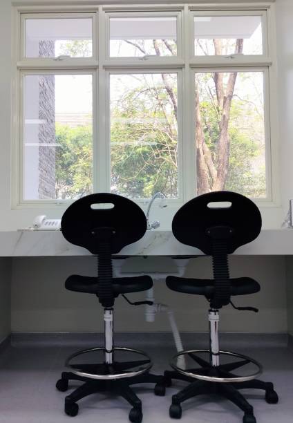 istock dental clinic 1635325019