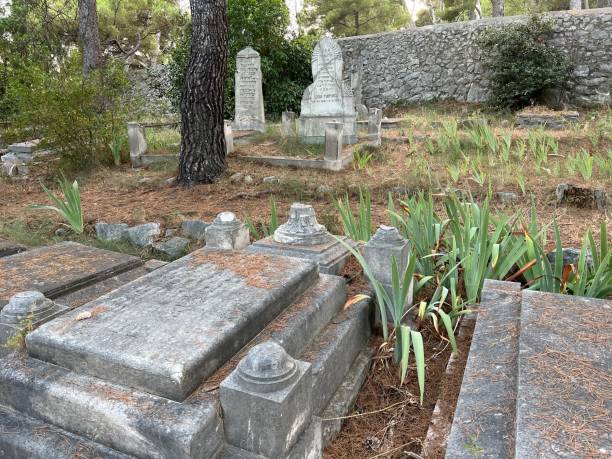 istock Old Jewish Cemetery 1635343516