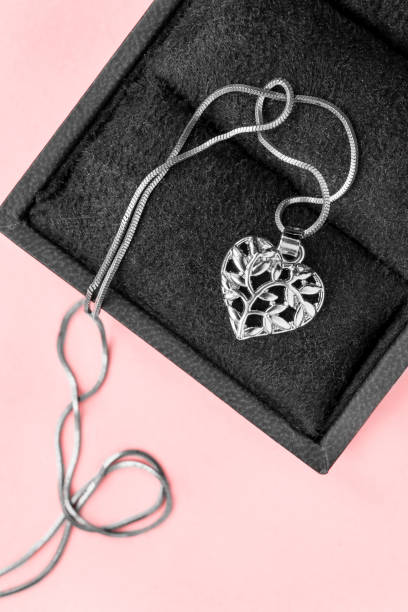 istock Heart pendant in a box 1635389195