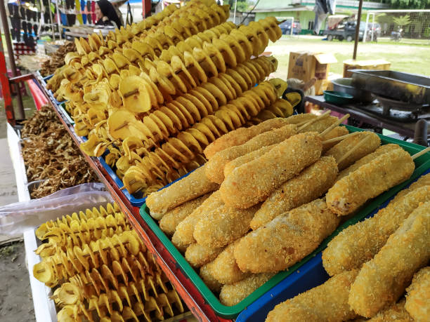 istock popular street food 1635405817