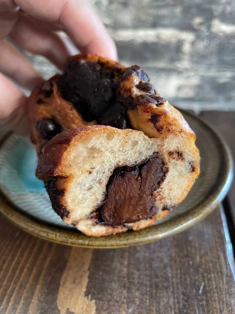 istock Chocolate babka filled with chocolate 1635415230
