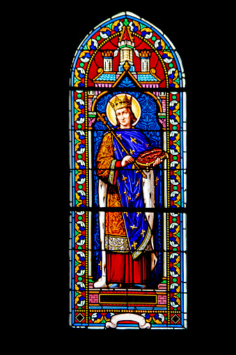 Stained glass window from the Sainte Trinité church in Coulon, built in 830 and rebuilt several times in the Carolingian and Romanesque periods.