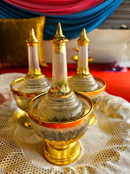 istock Pouring equipment Buddhism 1635828545
