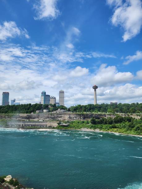 istock Welcome to the Falls 1635990269