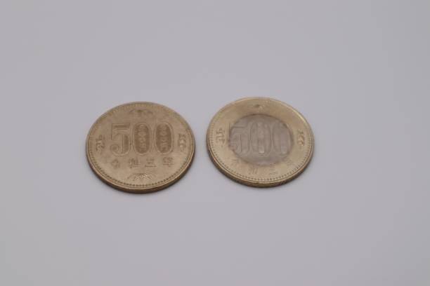 istock Japanese old and new 500 yen 1636330356