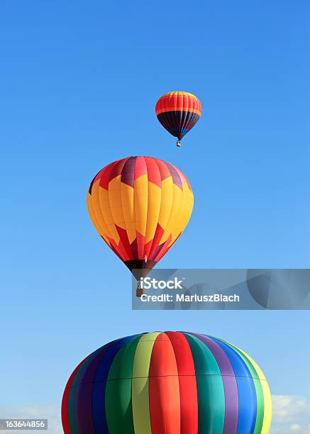 Heißluftballon Stockfoto und mehr Bilder von Bunt - Farbton - Bunt - Farbton, Farbton, Fliegen