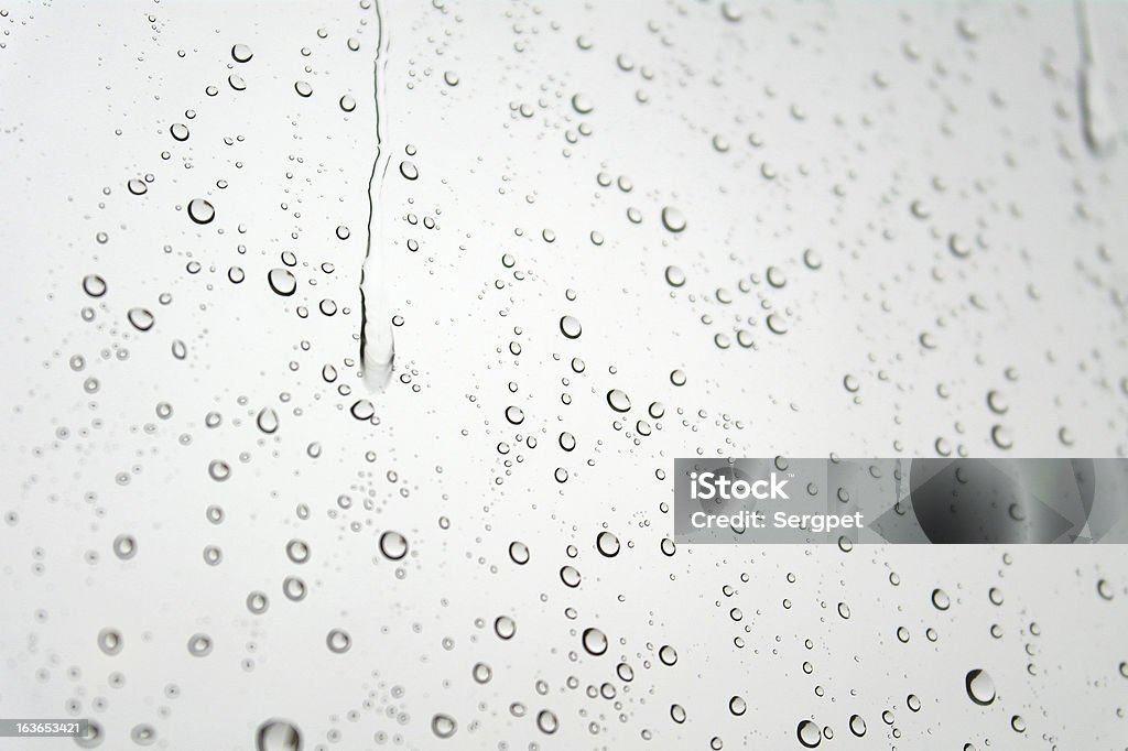 Gotas de chuva na janela - Foto de stock de Abstrato royalty-free
