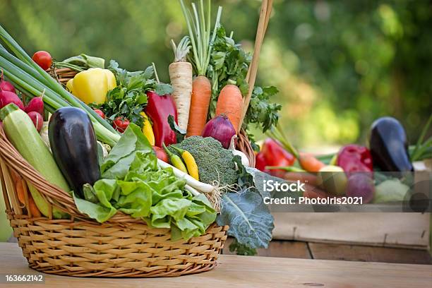 Frisches Gemüse Stockfoto und mehr Bilder von Aubergine - Aubergine, Blatt - Pflanzenbestandteile, Blumenkohl