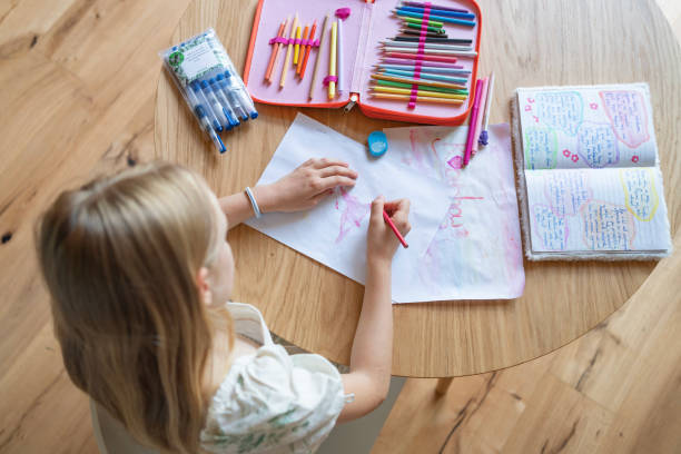 istock Young girl colours picture 1636635738