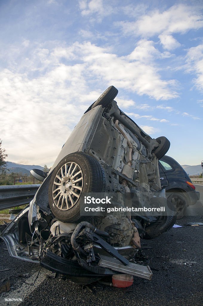 Mortal accidente de tráfico - Foto de stock de Accidente de automóvil libre de derechos