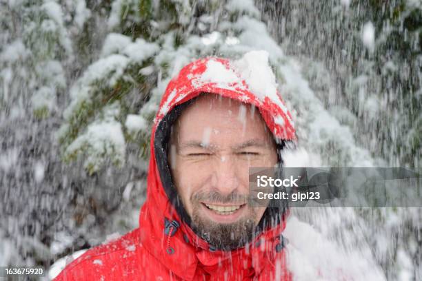 Foto de Inverno Neve e mais fotos de stock de Adulto - Adulto, Adversidade, Barba