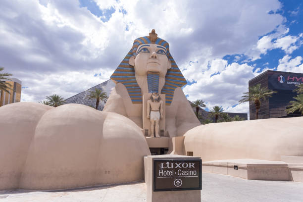 Famous sphinx and pyramid and sign of Luxor hotel in Las Vegas, NV Las Vegas, NV, USA - August 17th, 2023: Famous sphinx and pyramid and sign of Luxor hotel las vegas metropolitan area luxor luxor hotel pyramid stock pictures, royalty-free photos & images