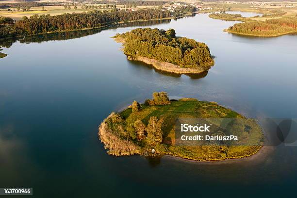 空から見た Borzyszkowy 湖の写真 - ポモルスキエ県のストックフォトや画像を多数ご用意 - ポモルスキエ県, ポーランド, 上方