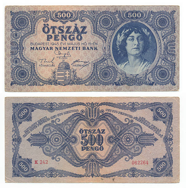 istock Hungarian banknote at 500 pengo, 1945 year 163705192