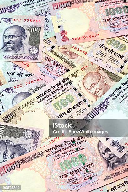 Крупным Планом Вид На Банкнотах Индийская Рупия — стоковые фотографии и другие картинки 100 - 100, 500, Бумажные деньги