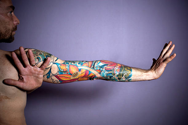 татуировка портрет - arm tattoo стоковые фото и изображения