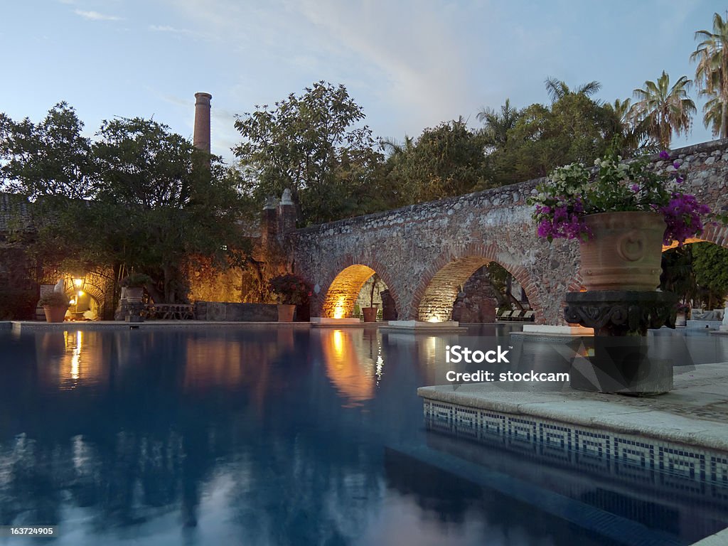 Piscina dell'Hotel in Messico - Foto stock royalty-free di Cuernavaca