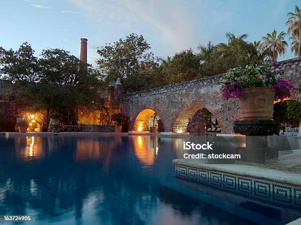 Piscina Dellhotel In Messico - Fotografie stock e altre immagini di Cuernavaca - Cuernavaca, Messico, Acqua