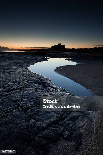 Bamburgh Dawn - zdjęcia stockowe i więcej obrazów Bamburgh - Bamburgh, Bez ludzi, Fotografika