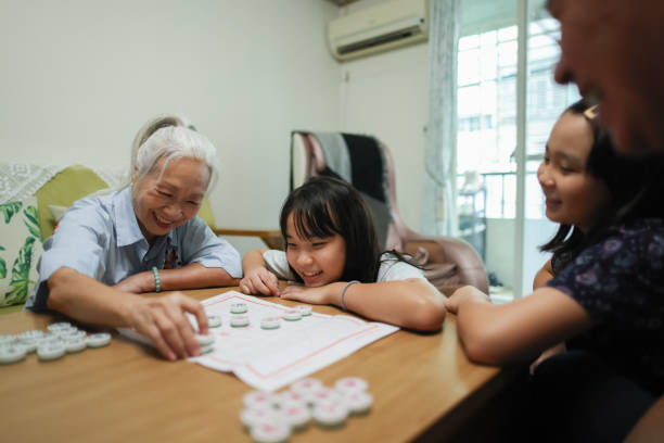 istock family board games 1637257327