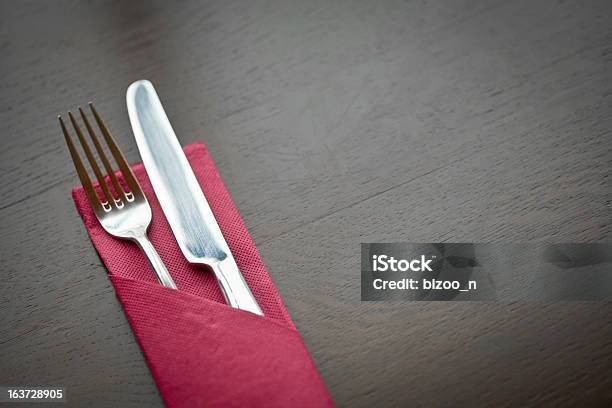 フォークとナイフ - カラー画像のストックフォトや画像を多数ご用意 - カラー画像, テーブル, ナイフ