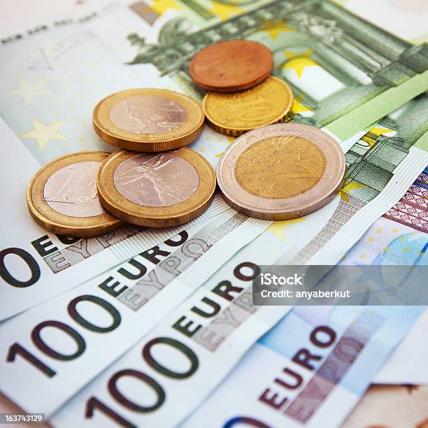 Foto de Dinheiro Europeu e mais fotos de stock de Abstrato - Abstrato, Abundância, Bolsa de valores e ações