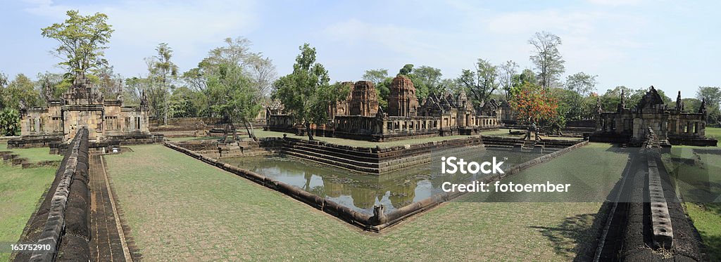 Le site archéologique de Prasat Muang Tam - Photo de Buriram libre de droits