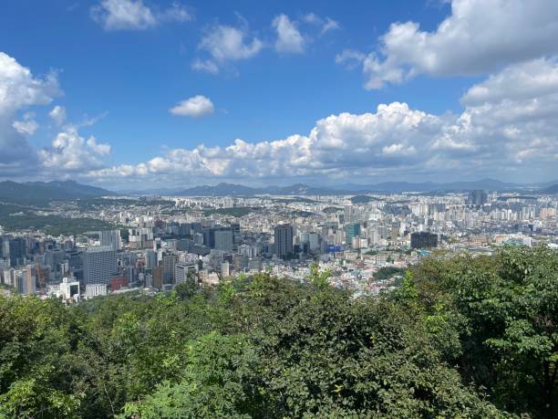 istock Seoul in Summer 1637696926