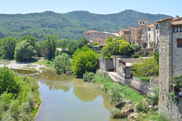 istock Besalu Girona Catalonia 1637771920
