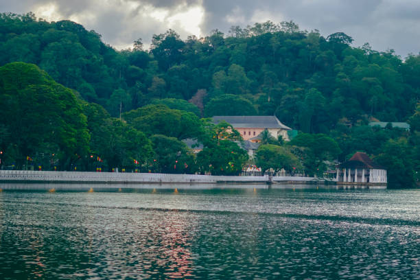istock Sri Dalada Maligawa (Temple of the Tooth Relic) Lake Viwe 1637877430