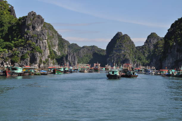 istock Floating village in Ha Long Bay, Vietnam 1637956321