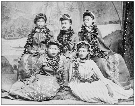 Hawaii, antique photo: Group of women