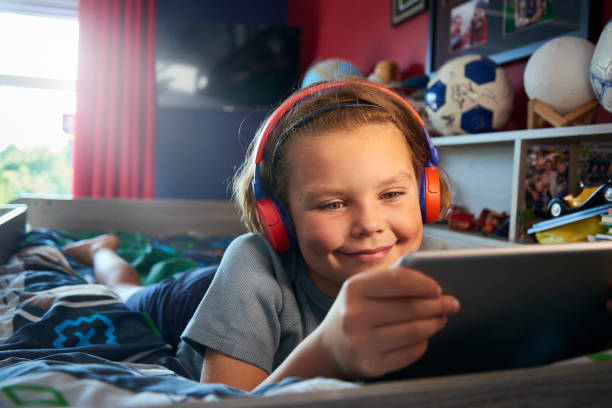 istock Watching movies on digital tablet 1638393201