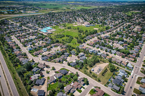 istock Lakeridge neighborhood of Saskatoon 1638449699