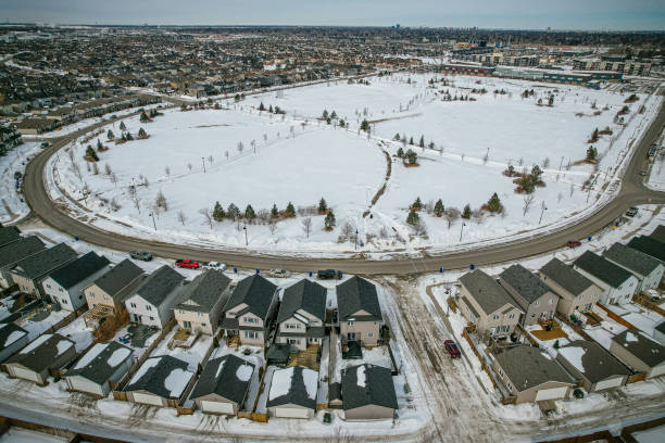 istock Stonebridge Aerial in Saskatoon 1638502646