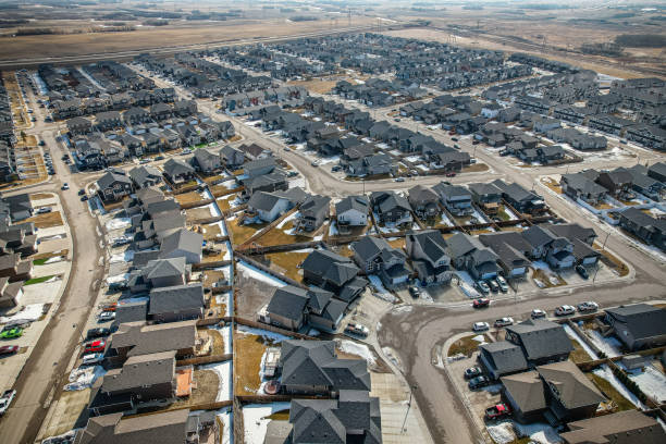istock Stonebridge Aerial in Saskatoon 1638504263
