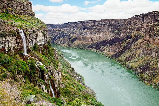 スネークリヴァー渓谷 - snake river canyon ストックフォトと画像