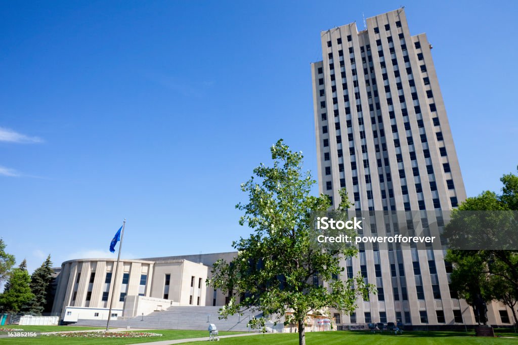 North Dakota Budynek kapitolu stanowego - Zbiór zdjęć royalty-free (North Dakota State Capitol)