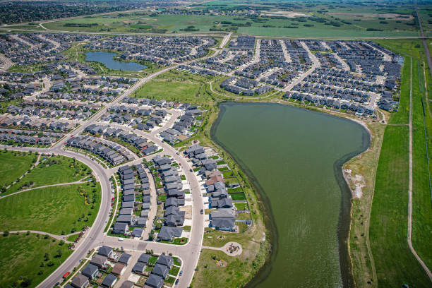 istock Stonebridge Aerial in Saskatoon 1638530927