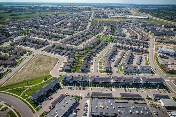 istock Stonebridge Aerial in Saskatoon 1638532535