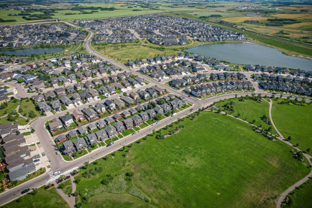 istock Stonebridge Aerial in Saskatoon 1638533090