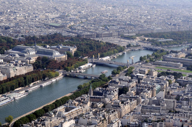 istock Aerial view of Paris 163853964